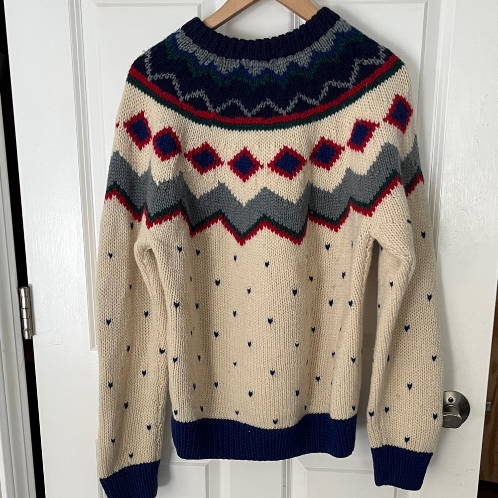 Vintage fair isle hand knit wool Crewneck Sweater Sz Large, cream, blue,red - Picture 10 of 12